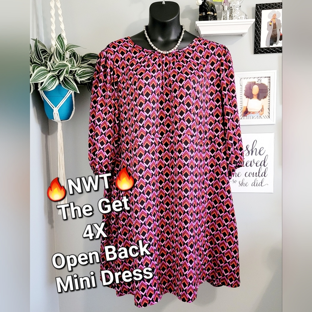 🔥NWT The Get 4X Open Back Mini Dress